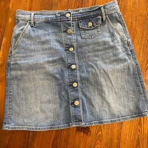 2015 Core GAP Blue Denim Mini Skirt with Button Detail size 10